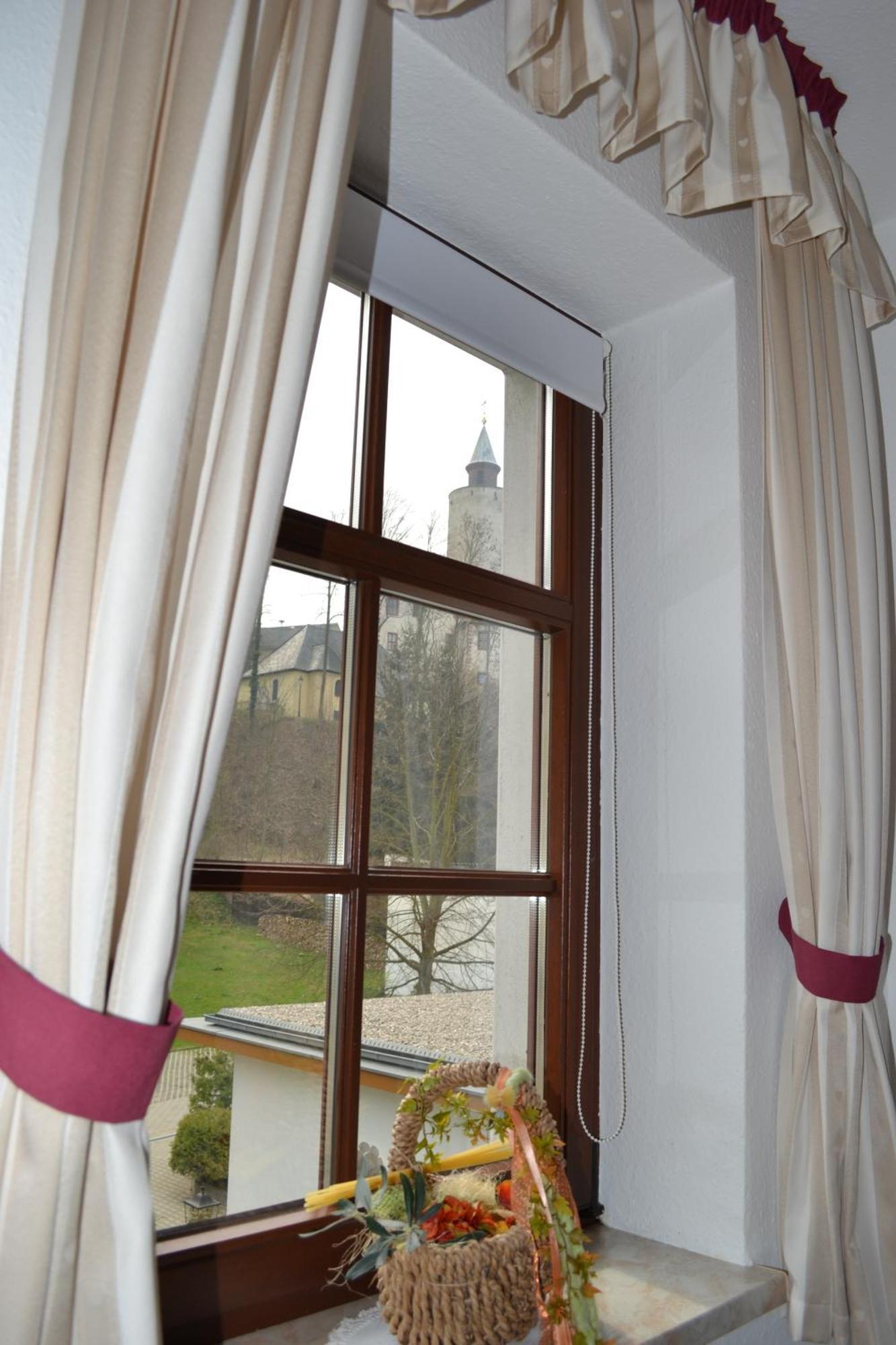 Elegant-Hotel "Zur Burg" Posterstein Экстерьер фото